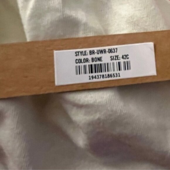 Skims 42C Cotton Jersey T-Shirt Bra Bone White NWT - Picture 2 of 2